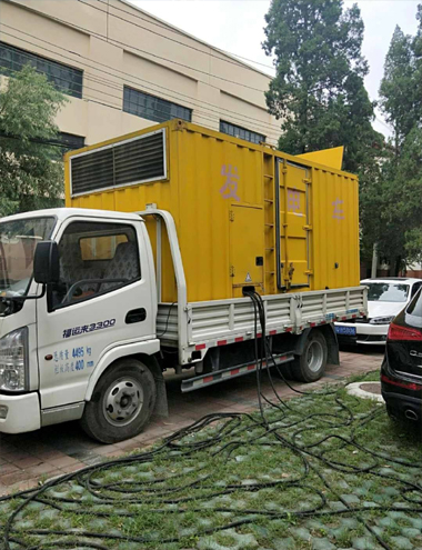 竹溪发电车出租-柴油发电机组排烟系统设计要求及其考虑因素