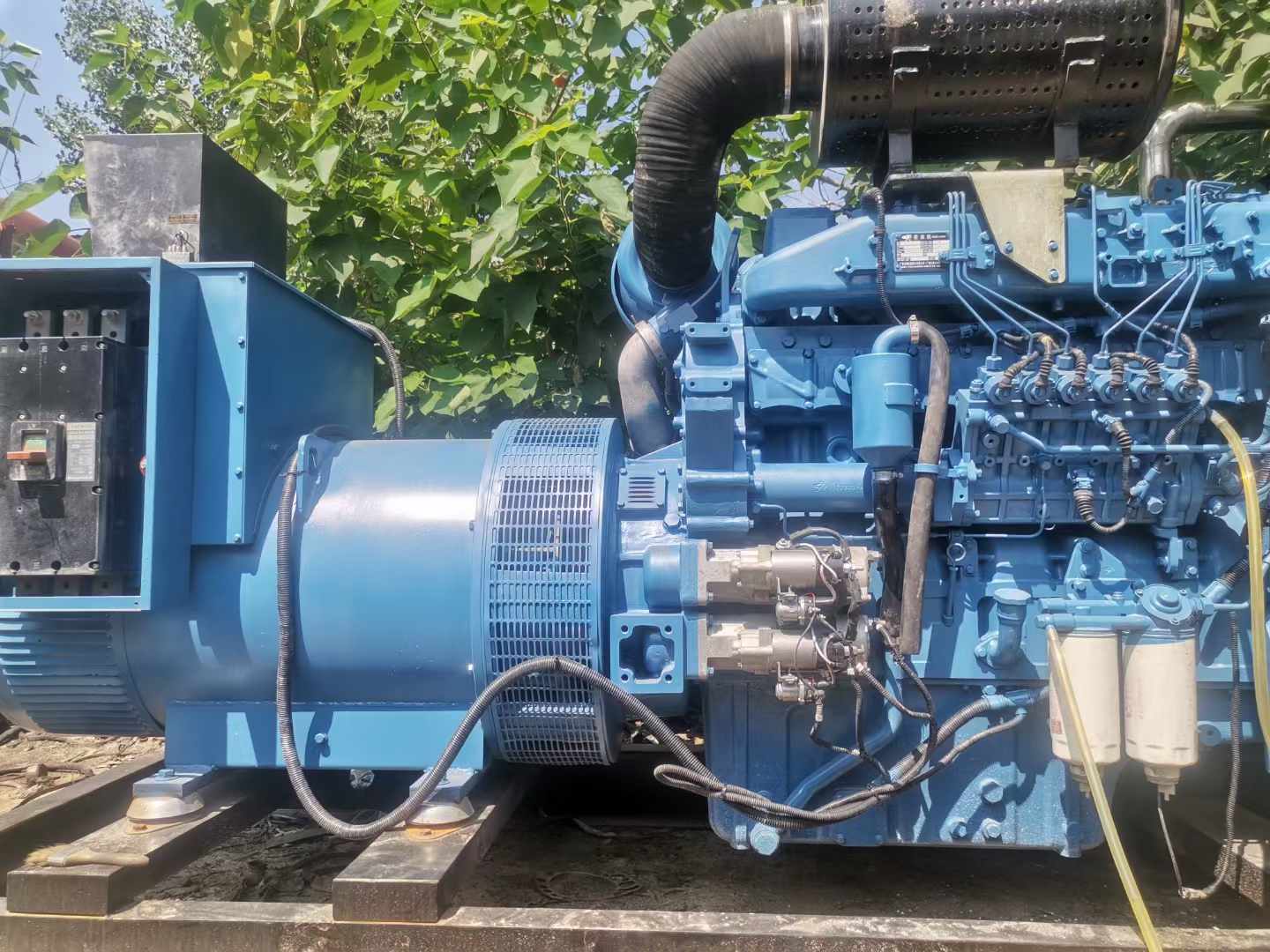 竹溪详细说明降低 800kW 柴油发电机输出电流波动的方法